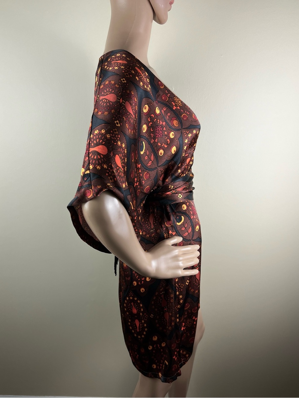 REFORMATION PRINTED V-NECK MINI DRESS - Picture 4 of 6